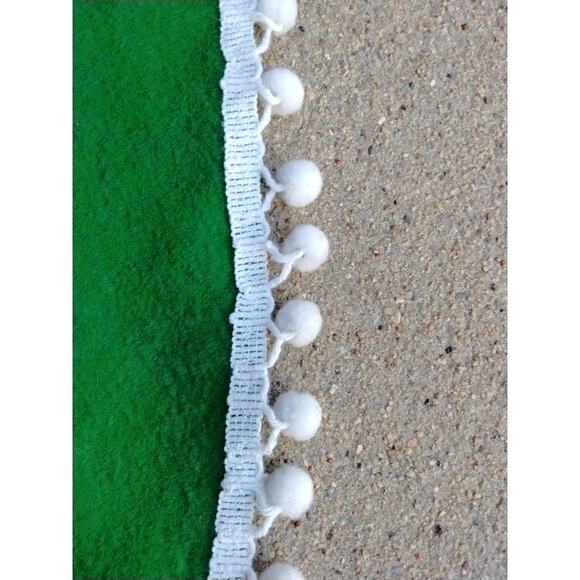 Vintage 50’s Felt Christmas Tree Skirt Hand Embroidered Bells - Picture 5 of 6